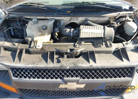 2006 Chevrolet Express Work Van z USA, uszkodzony, nr VIN 1GCFG15X161151966